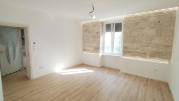Renovierte 2-Zimmer-Wohnung in TOP-Lage in Stoja 