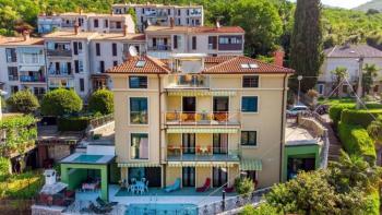 Grand villa with several apartments for renting in Opatija center 