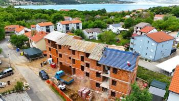 Neue Wohnungen in Čižići, Dobrinj, 450 Meter vom Meer entfernt 