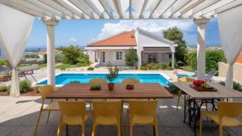 Beautiful villa in Vodice area with wonderful sea views! 