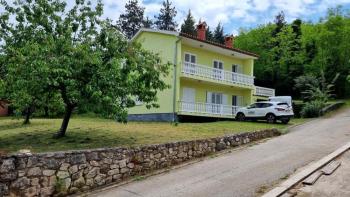 Comfortable house with a spacious garden of 1922 sq.m. in Labin area 