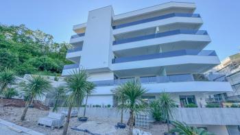 Modern apartment in a new building with a sea view in Opatija centre 