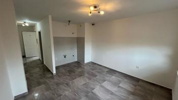 Wohnung mit 2 Schlafzimmern in außergewöhnlicher Lage in Stoja, Pula, zu verkaufen 