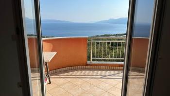 Apartament w Kastavie z panoramicznym widokiem na morze, na sprzedaż 