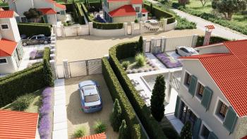 Neues Dorf mit mediterranen Villen in Tinjan bietet Villen zum Verkauf an 