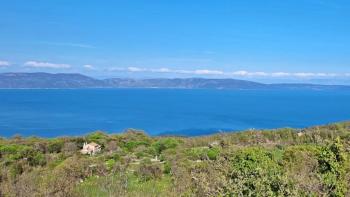 A spacious property in an enchanting location in Rabac area, for sale 