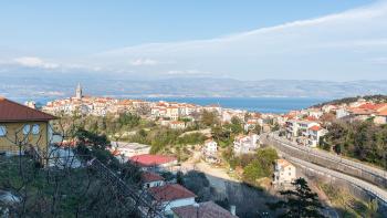 Nowoczesne mieszkanie z widokiem na morze i stare Vrbnik, 3 sypialnie, na sprzedaż 