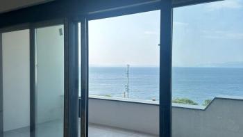 Luxuswohnung in Kantrida, modernes Gebäude mit Meerblick, 250 m vom Meer entfernt, zu verkaufen 