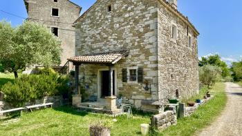 Artist's house with panoramic view in Buje, for sale 