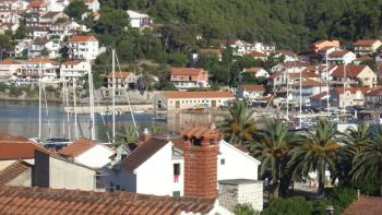 400 let starý dům v Jelse, ostrov Hvar, na prodej 