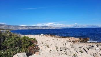 Великолепный земельный участок на берегу моря на острове Хвар в районе Стари град 