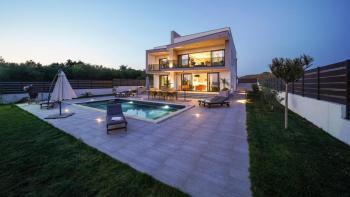Fascinating modern villa overlooking the Zadar islands archipelago 