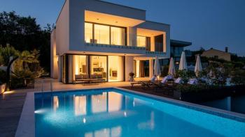 Semi-detached modern villa with panoramic sea views in Opatija 