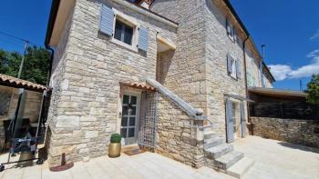 Beautiful stone Istrian villa in Svetvincenat 