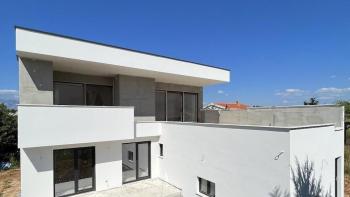 Neue Villa in Vrsi, Zadar 