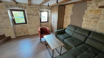 Felújított kőház Vizinadán Porec közelében 