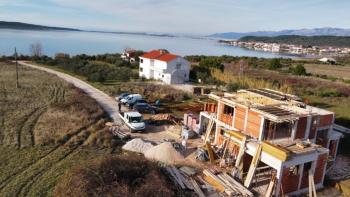 Wunderschöne neue Villa in der Gegend von Zadar, nur wenige Schritte vom Ufer entfernt 