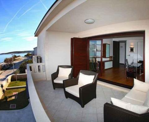Waterfront modern villa with pool in Povlja, Brac island - pic 3