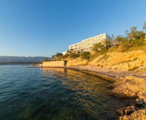 Eladó első vonalbeli új szálloda a tengerparton Zadar környékén gyógyfürdővel! - pic 16