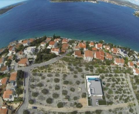 Ein wunderschönes, urbanisiertes Grundstück mit herrlichem Meerblick, Ražanj, Sibenik - foto 8