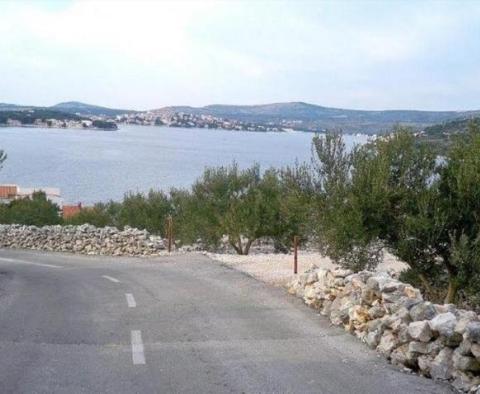 Ein wunderschönes, urbanisiertes Grundstück mit herrlichem Meerblick, Ražanj, Sibenik - foto 11