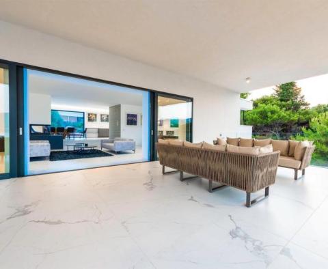 Nouvelle villa moderne en bord de mer près de Dubrovnik sur l'une des îles Elafiti - pic 38