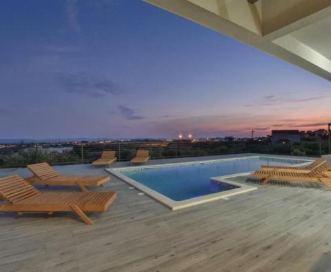 Modern villa with sea views in close vicinity of Split - pic 14