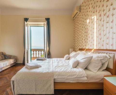 Appartement à Lovran, 1ère ligne de mer - pic 9
