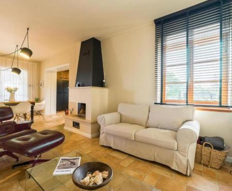 Wunderschöne 5*****-Sterne-Villa im rustikalen Stil, 100 m vom Meer entfernt! - foto 33