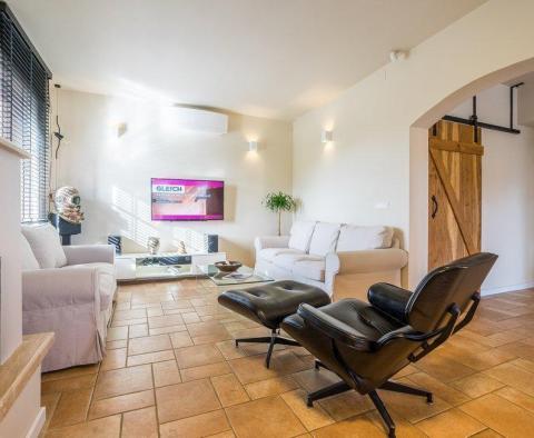 Wunderschöne 5*****-Sterne-Villa im rustikalen Stil, 100 m vom Meer entfernt! - foto 54