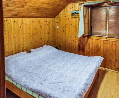 Schönes Haus zum Verkauf in Zelin Crnoluški, Delnice - foto 9