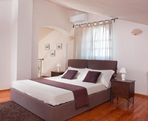 Krásná vila s bazénem v oblasti Poreč, vysněná nemovitost pro Istrii - pic 17