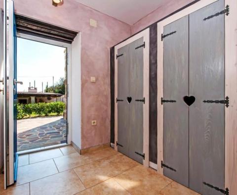 Charming rustic villa on a beautiful terrain of 2825 sq.m. - pic 8