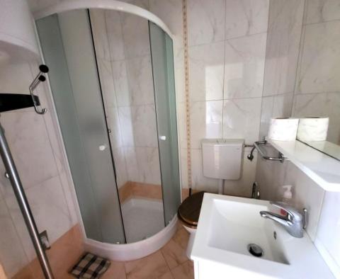 Dům se 4 apartmány na prodej v Umagu, pouze 2 km od moře - pic 22