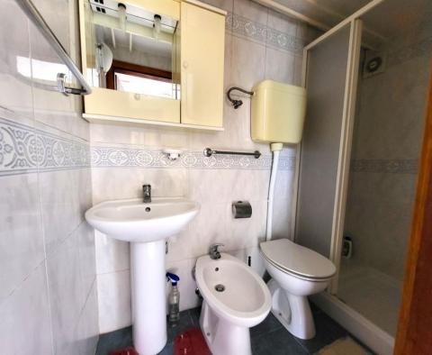 Dům se 4 apartmány na prodej v Umagu, pouze 2 km od moře - pic 26