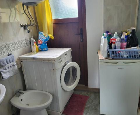 Dům se 4 apartmány na prodej v Umagu, pouze 2 km od moře - pic 27