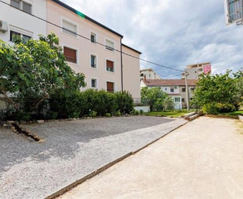 Spacious apartment in Split with a nice garden - pic 39