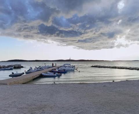 Gyönyörű villa mindössze 450 méterre a strandtól Fazanában, tengerre néző kilátással és nagy tereppel! - pic 37