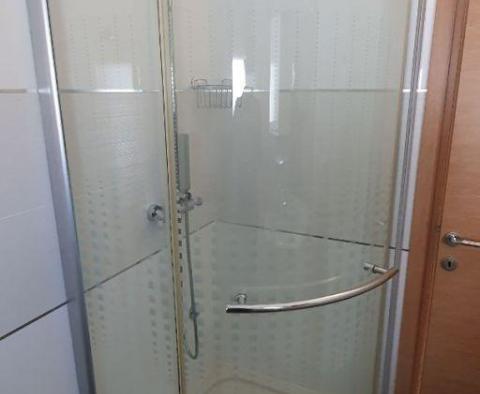 Dům se dvěma apartmány v prestižní lokalitě v Poreči - pic 34