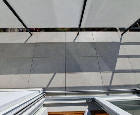 Étage entier de la maison avec vue, jardin et 2 places de parking au centre d'Opatija - pic 11