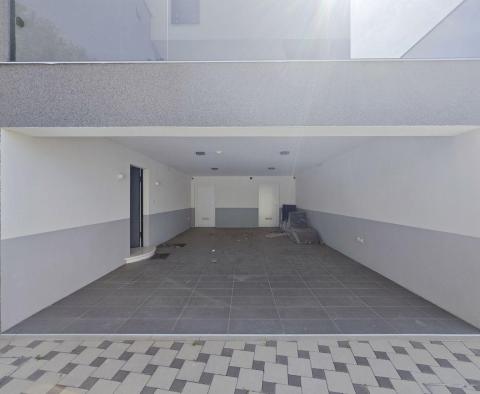 Parfaite nouvelle villa moderne avec vue sur la mer dans les environs de Crikvenica ! - pic 8