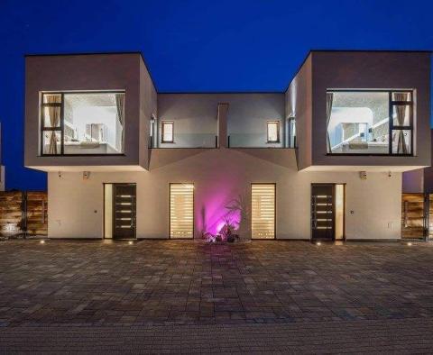 Deux villas modernes jumelées à Grižane-Belgrad, Vinodolska Općina - pic 12