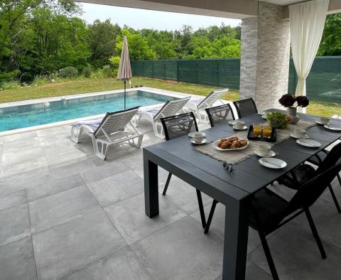 Villa avec piscine en bordure du village dans le quartier de Labin-Rabac - pic 3