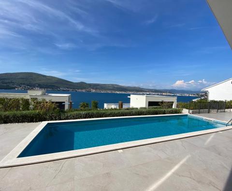 Magnifique villa moderne de 2ème ligne sur la péninsule de Ciovo - pic 22