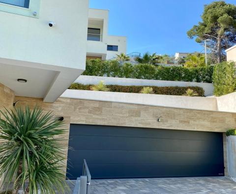 Magnifique villa moderne de 2ème ligne sur la péninsule de Ciovo - pic 28