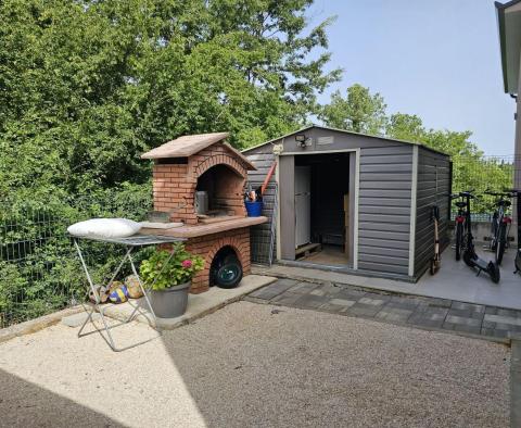 Dom z 3 apartamentami w rejonie Poreča - pic 5