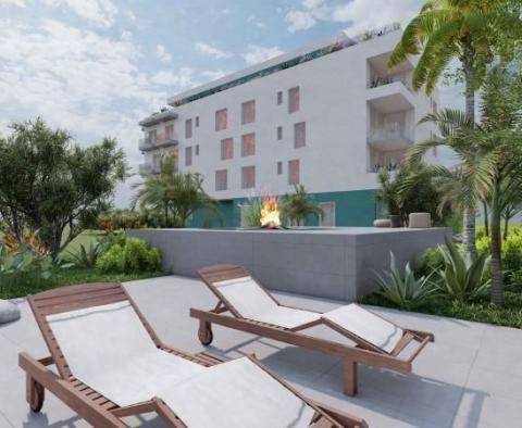 Nový luxusní komplex ve Splitu 100m od pláže - pic 13
