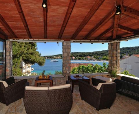 Une villa unique à 30m de la mer sur Zlarin - pic 5