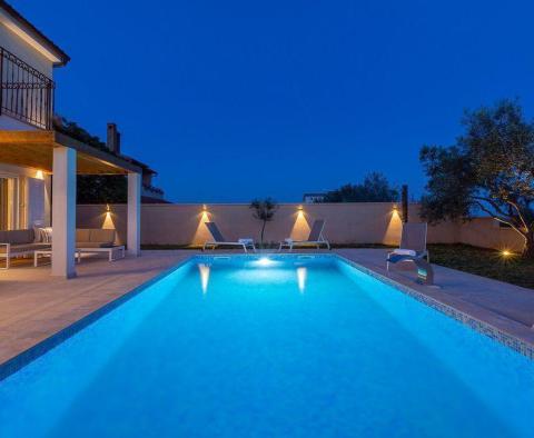 Villa with pool in Vodnjan, to buy - pic 18