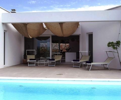 Luxuriöse moderne Villa mit Pool und Meerblick im weiteren Umkreis der Stadt Krk - foto 5